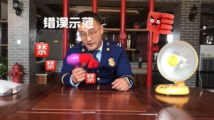 李佳琦体，火了！