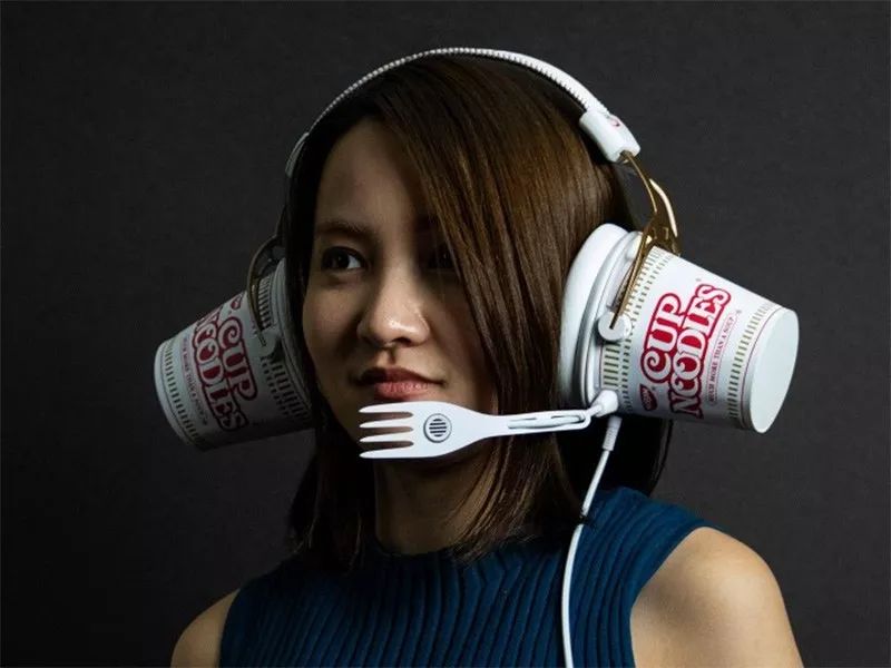 创意很赞的国内外愚人节海报与文案小合集