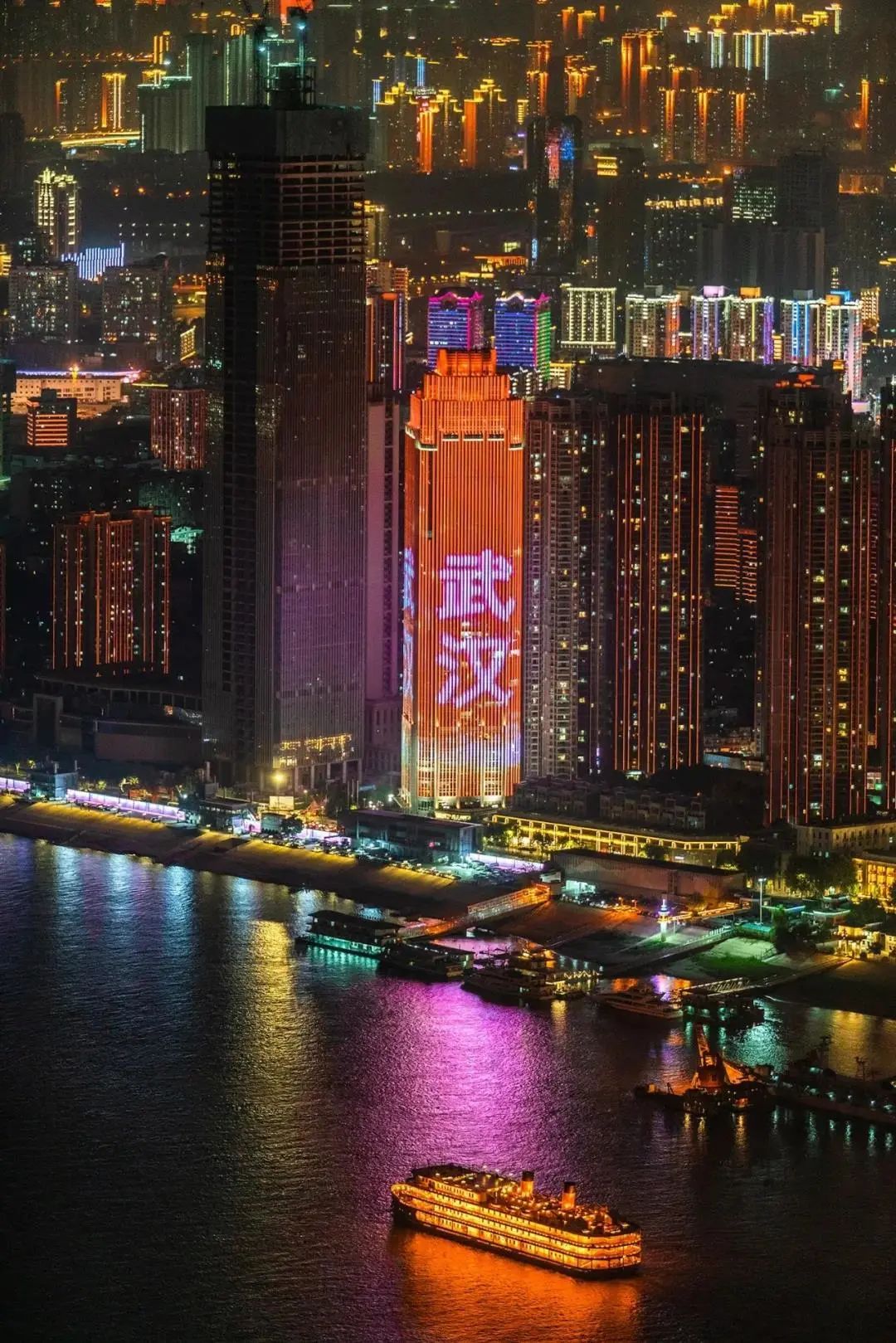 武汉解封，这些文案和美图终于可以发了！
