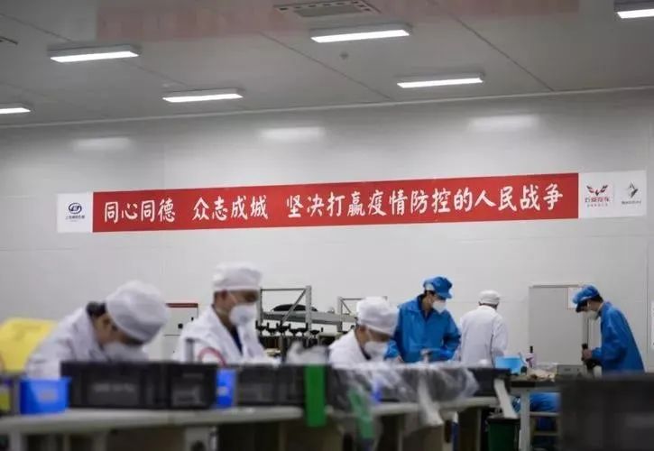 什么？五菱汽车换LOGO了？？