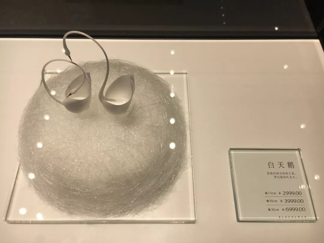 一家被美食耽误的设计公司——网红甜点好利来的设计美学