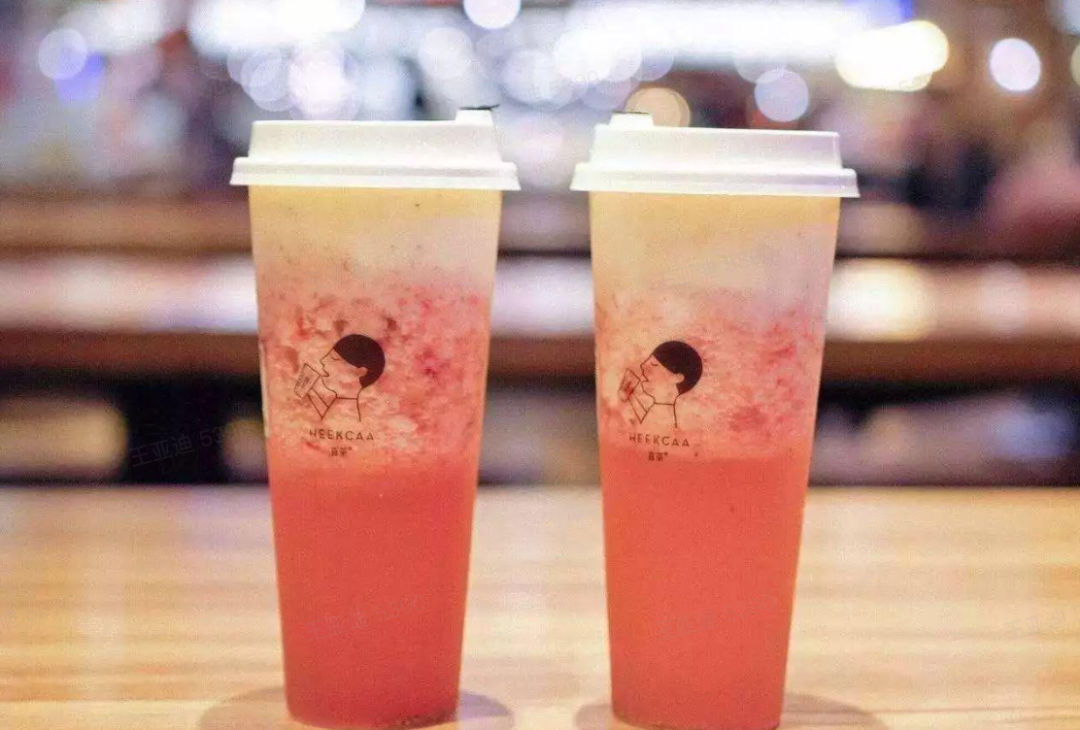 元气森林/完美日记/奈雪的茶：新消费的高估值还能撑多久？
