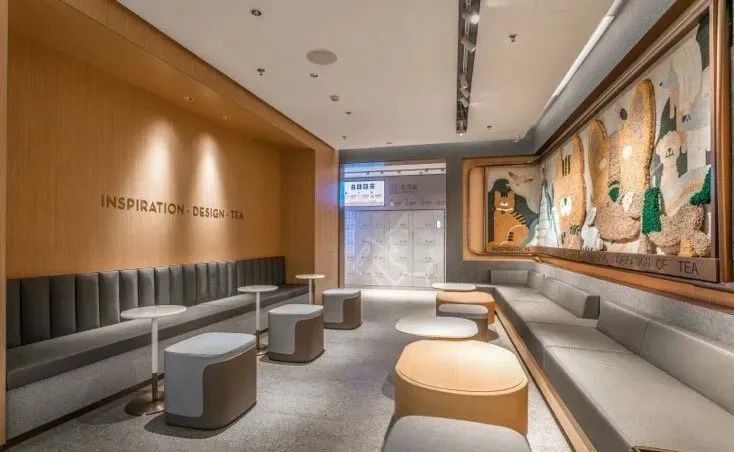喜茶全国第一家“宠物店” 来了！网友：带狗子去相亲...