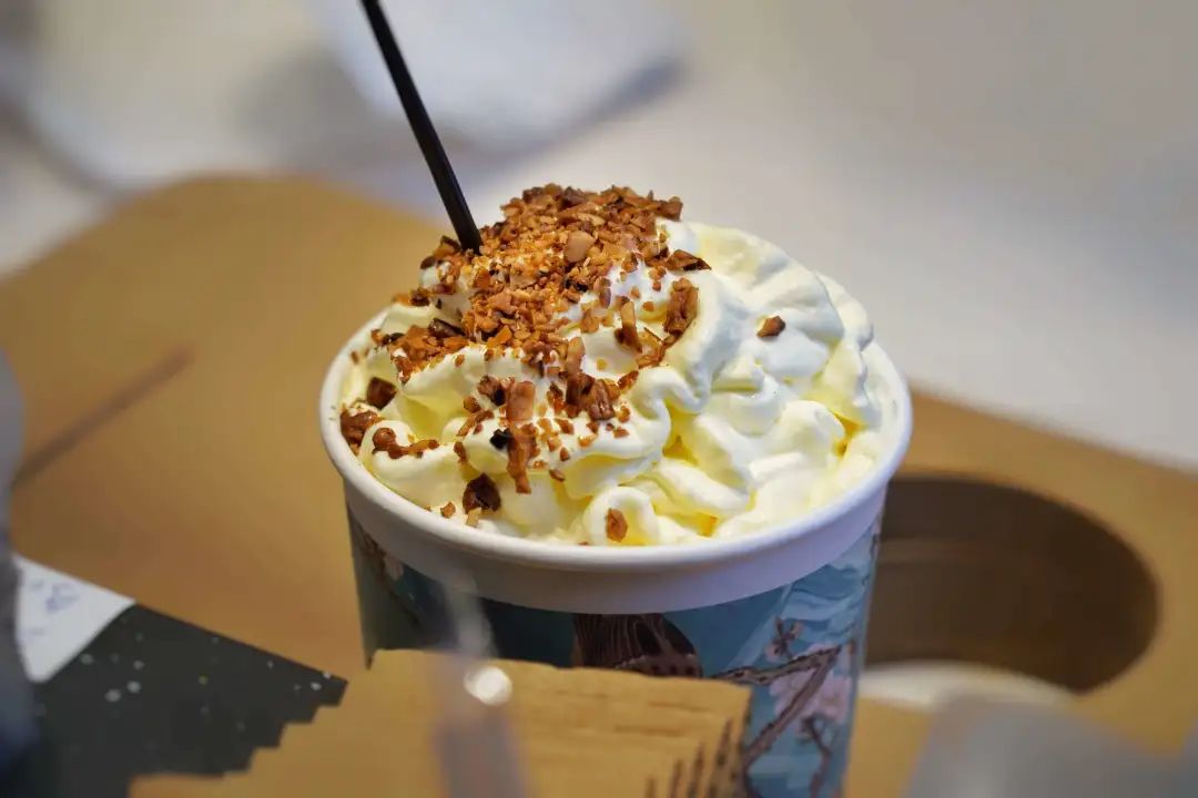自带热搜，茶颜悦色火爆全国背后到底有何魔力？