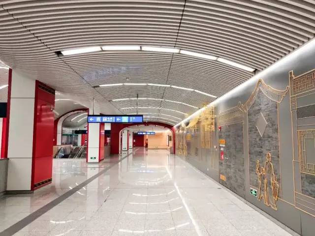 杭州地铁站名换上了“苏东坡体” ！却遭网友吐槽？