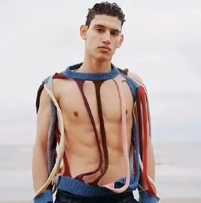 “不包二奶”后，Burberry又来作妖了！