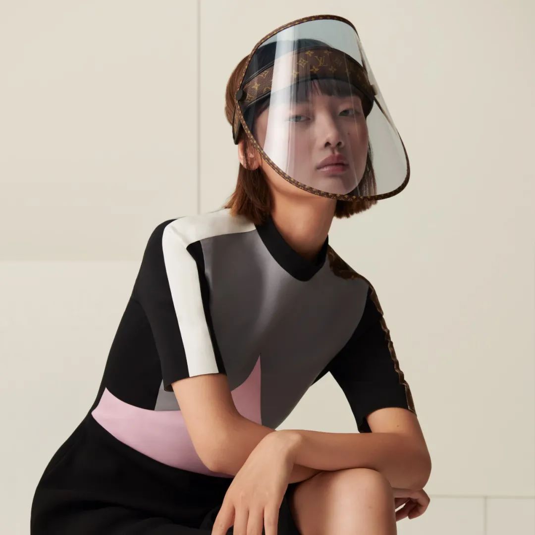 “不包二奶”后，Burberry又来作妖了！