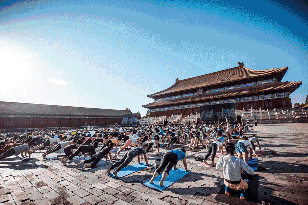 1条瑜伽裤卖1000块 | lululemon不花钱做广告的 7 种办法 