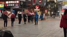 开店即热搜，茶颜悦色凭什么这么火？
