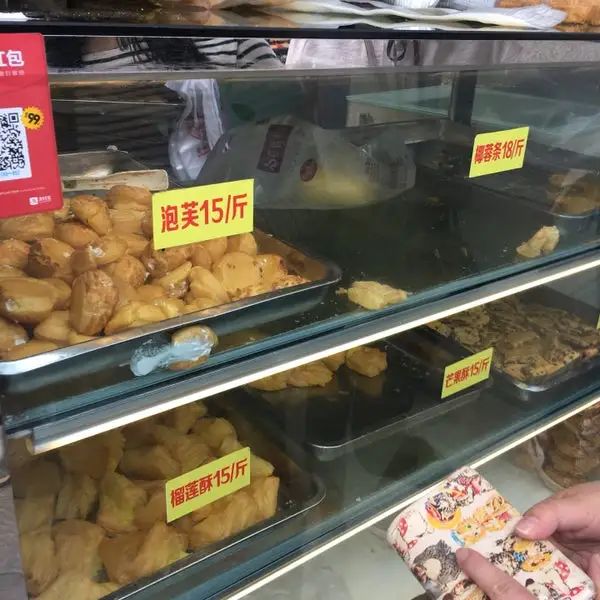 街边的一元蛋挞,真的能吃吗?