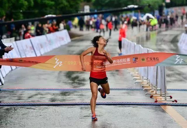 如何让客户主动了解产品？盘点6个关于人性的吸引力法则！