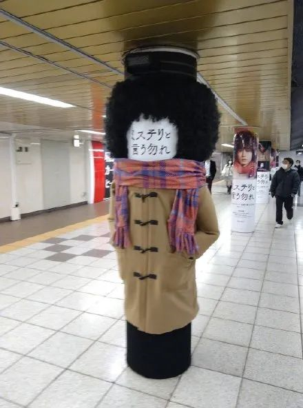 日本地铁阴间广告，打工人看完怒了！