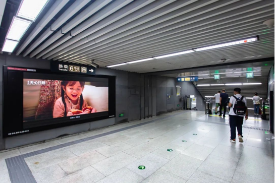 中秋营销战场，户外广告是关键，这些品牌属实拿捏了！