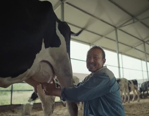 NIKE天猫超级品牌日推出广告片《牛奶篇》