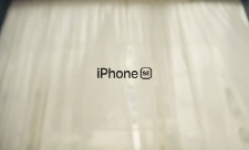 苹果发布iPhone SE开箱广告，看看就好激动！