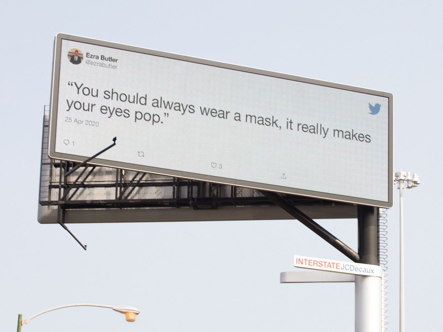 为了说服人们戴口罩，Twitter的推文广告又来了