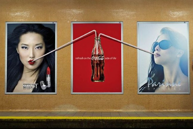 可口可乐创意户外广告：另一种喝法