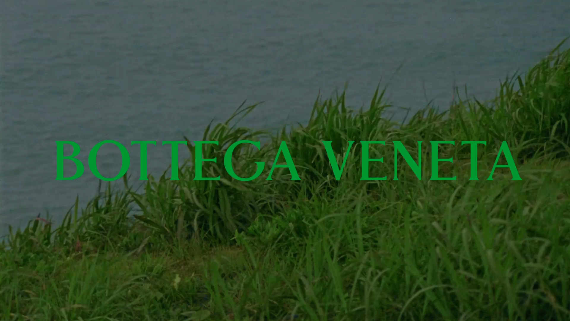Bottega Veneta 诠释「爱，在路上」
