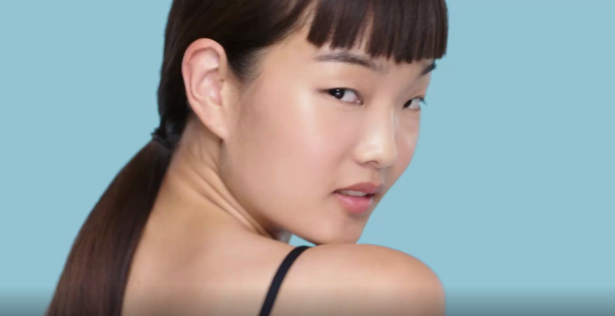 香奈儿广告模特外貌引争议，真的是太敏感了吗？