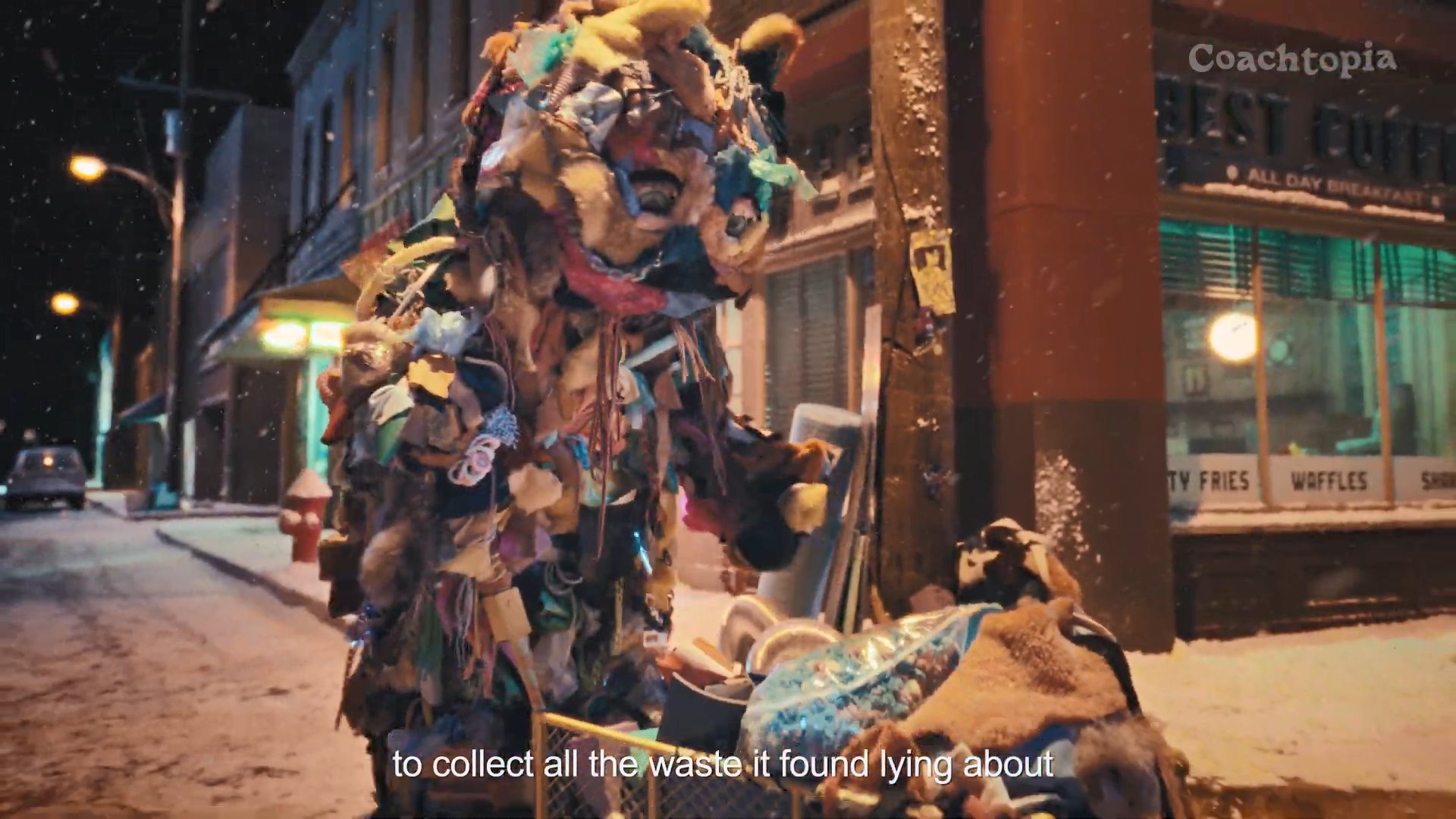 蔻驰子品牌概念广告：一个变废为宝的假日故事