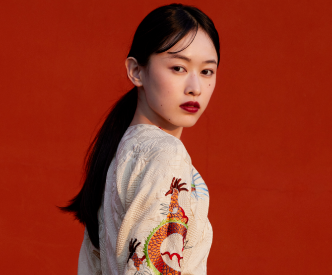 厦门高级服装品牌Ms MIN推出24新春系列：融合经典元素，演绎轻中式风格